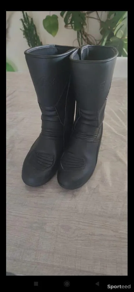 Botte de moto homme  d'occasion Ajouté le : 10/03/2022