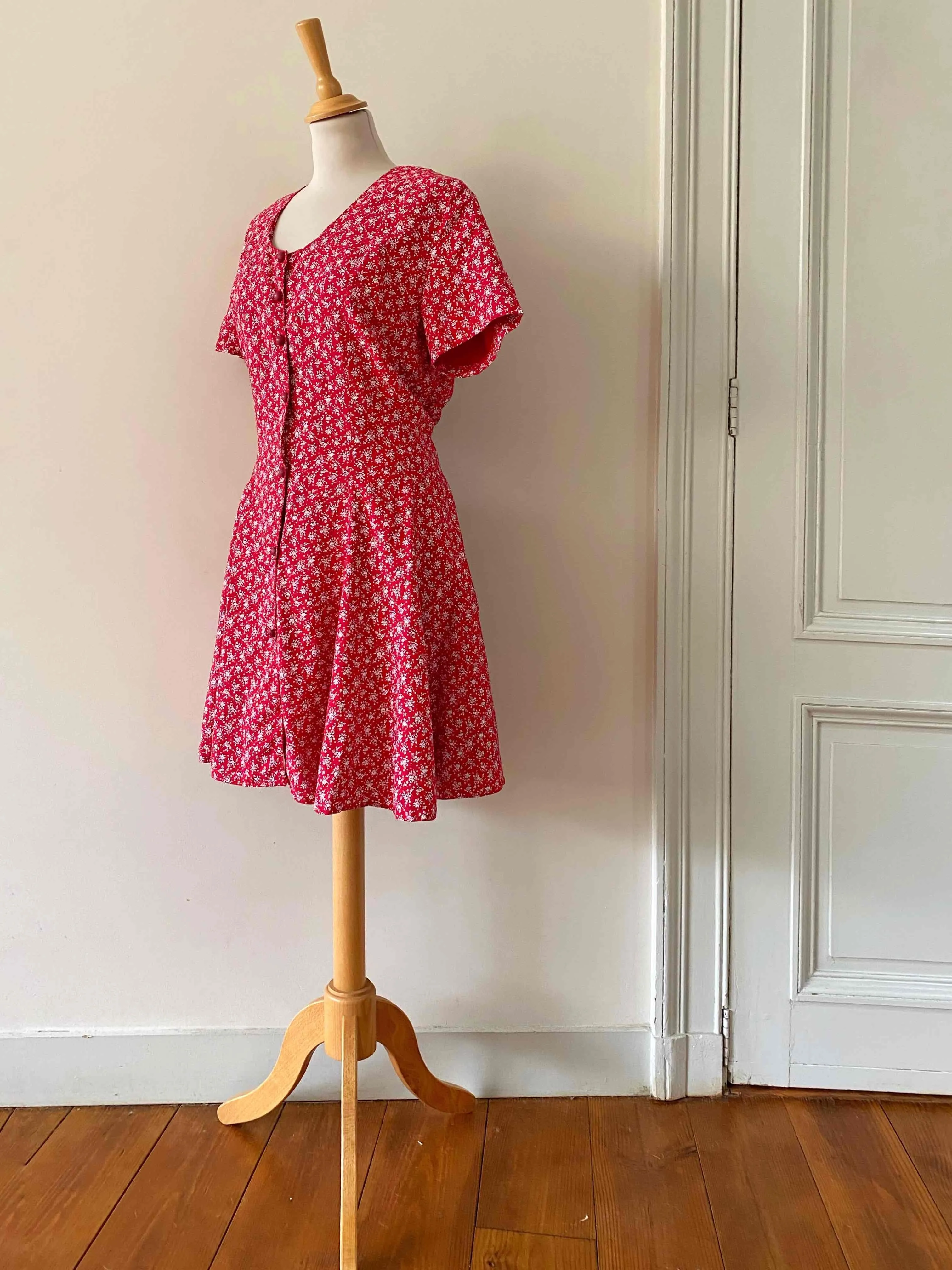 Robe boutonnée à fleurs