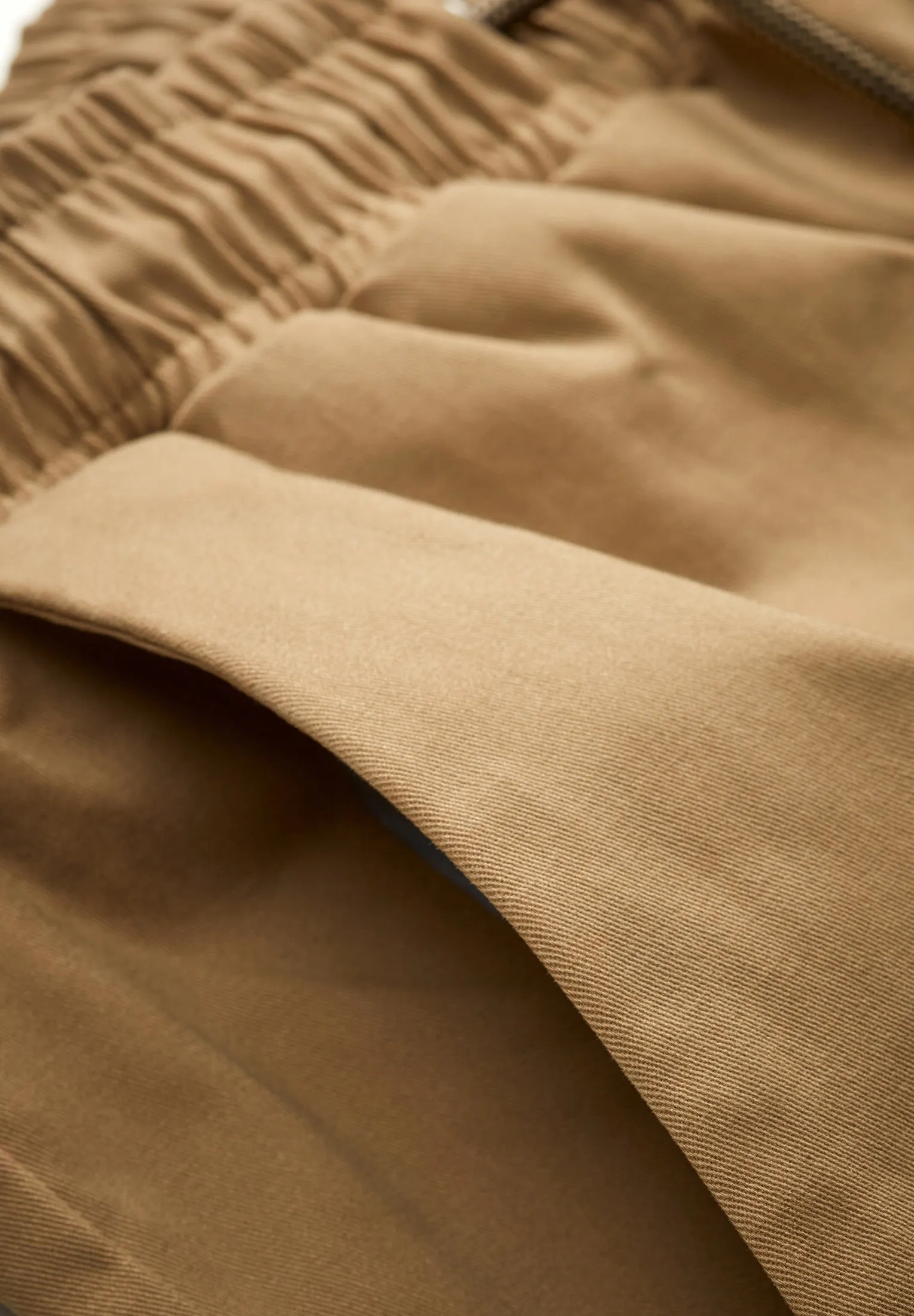 Short chino homme ligné beige